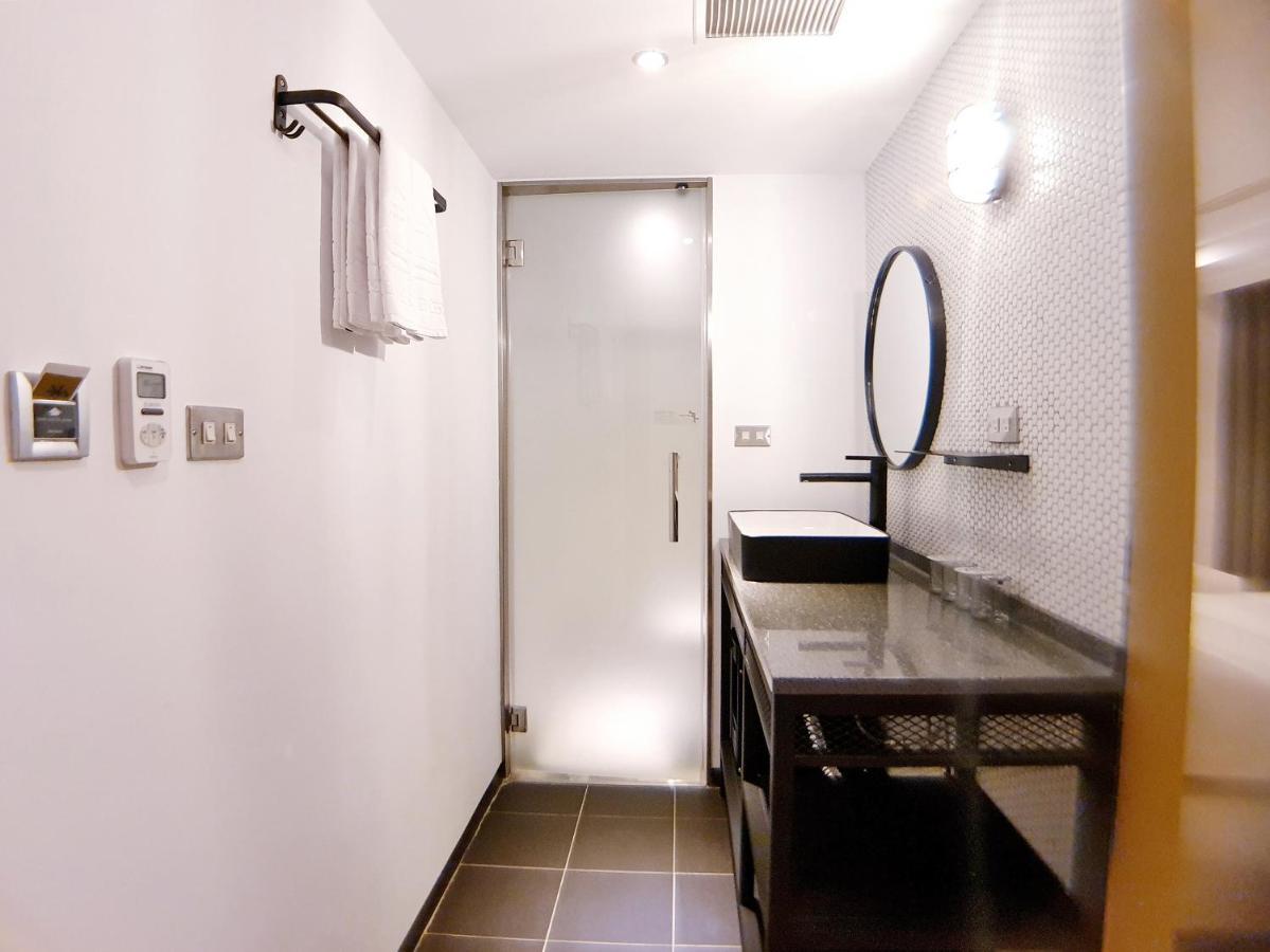 River Inn Station كاوشيونغ المظهر الخارجي الصورة
