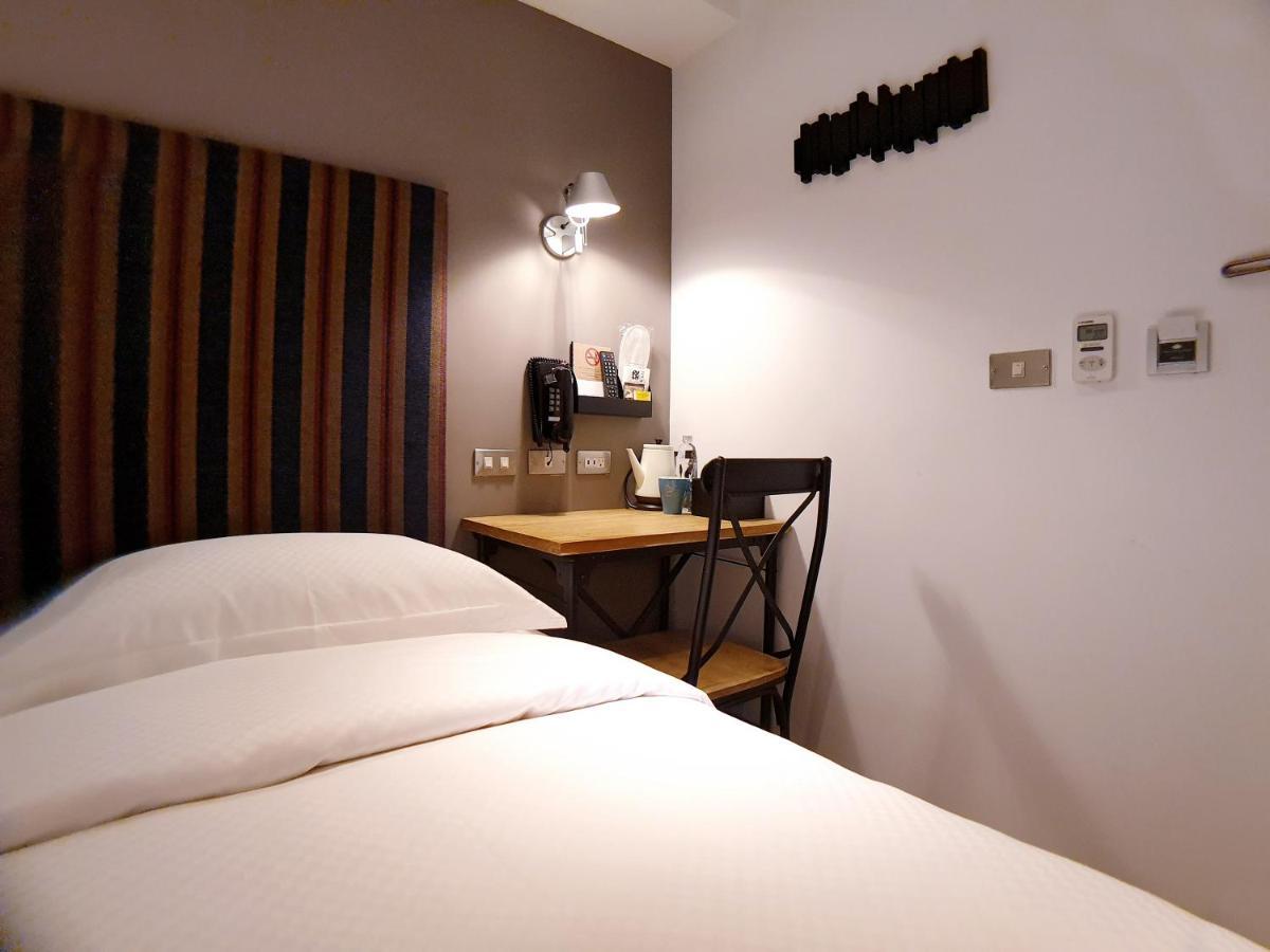 River Inn Station كاوشيونغ المظهر الخارجي الصورة