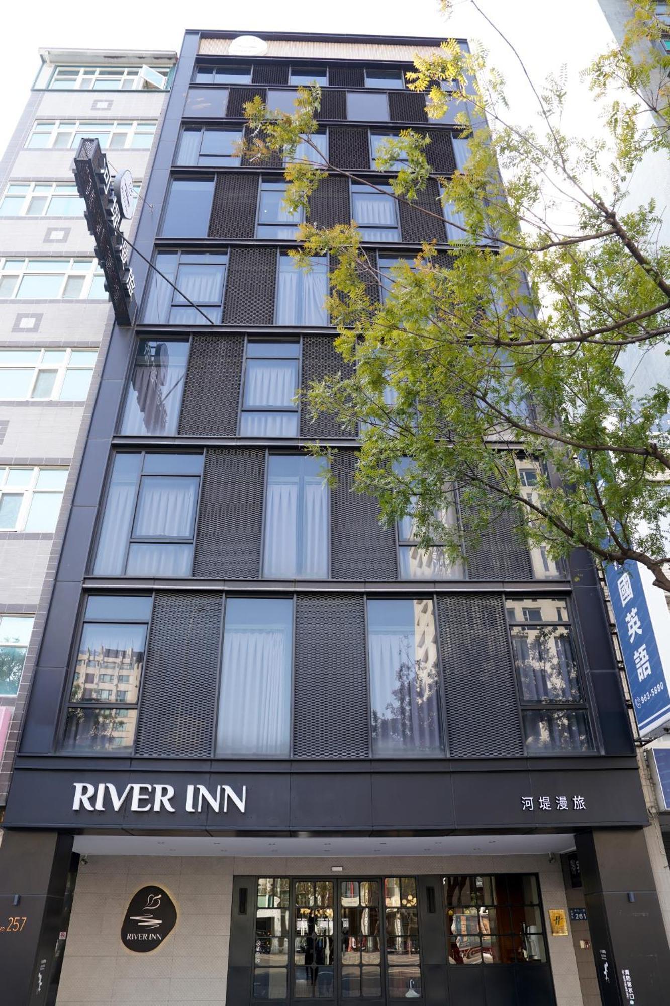 River Inn Station كاوشيونغ المظهر الخارجي الصورة