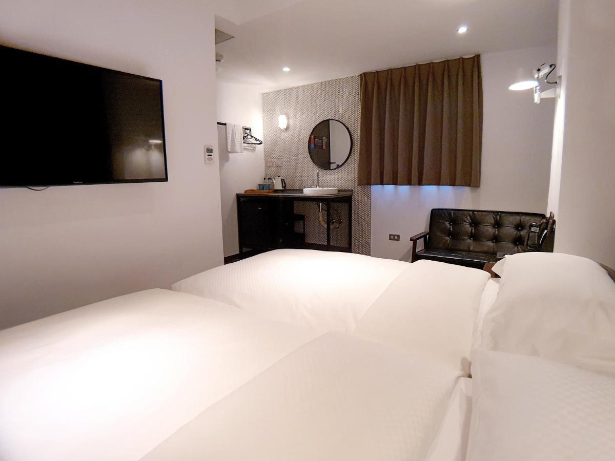 River Inn Station كاوشيونغ المظهر الخارجي الصورة